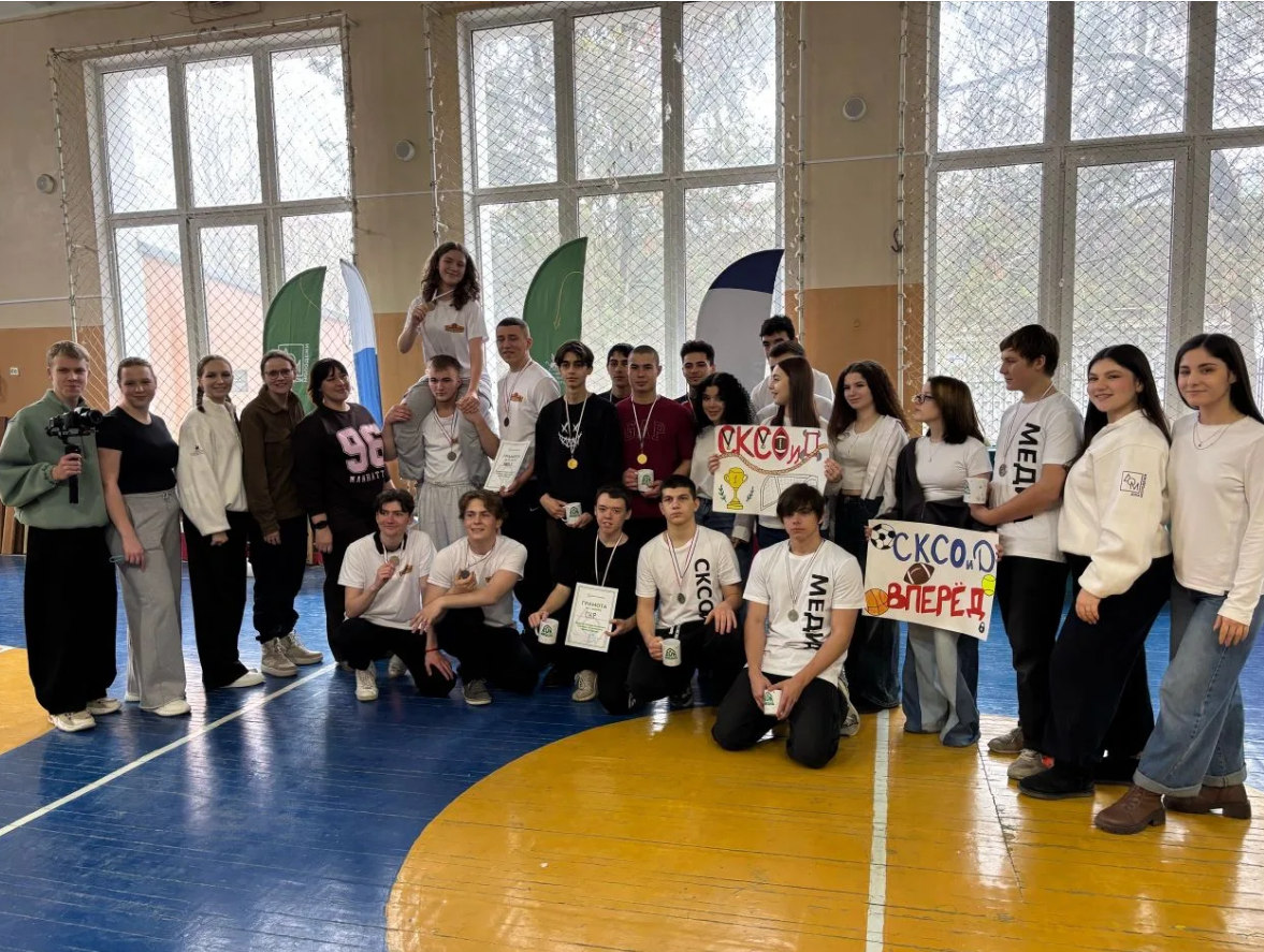 Мы опять впереди!