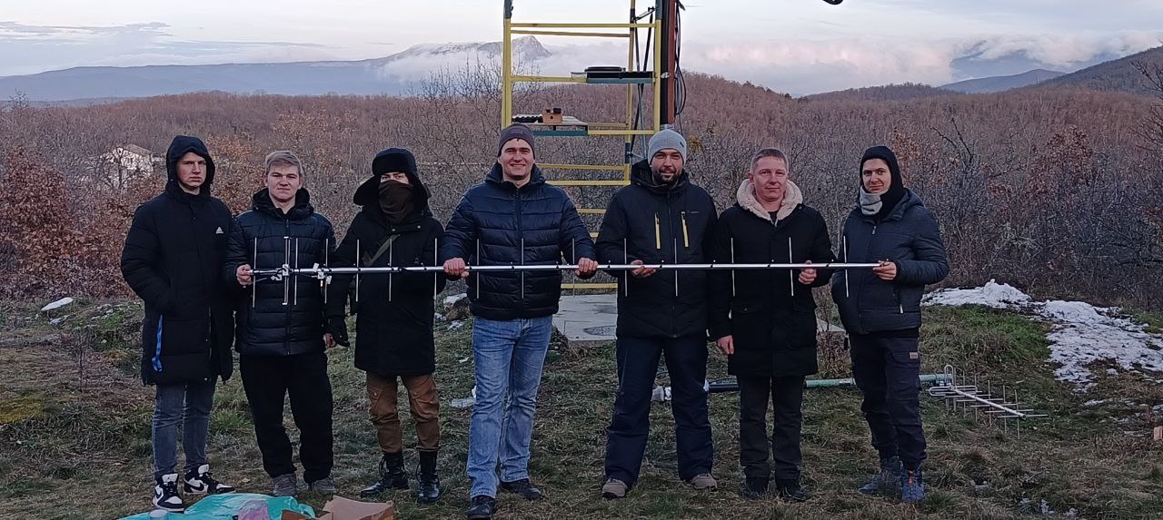 Сотрудники и студенты колледжа приняли участие в ремонте автоматической наземной станции